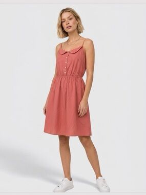 Y2k Kardashian Kollection NWT Peter Pan Collar, Salmon color. Sz Med